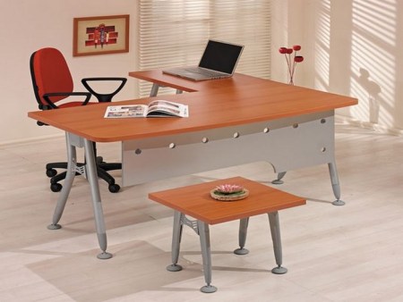 E-136 Çalışma Masası