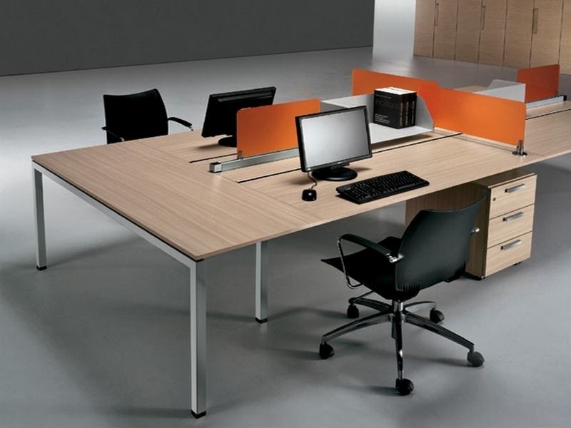 Modern ofis masası