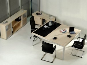 Pratika ofis mobilyası, Makam masası